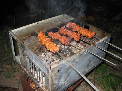 obsoletos.org -- Barbacoa con caja ATX